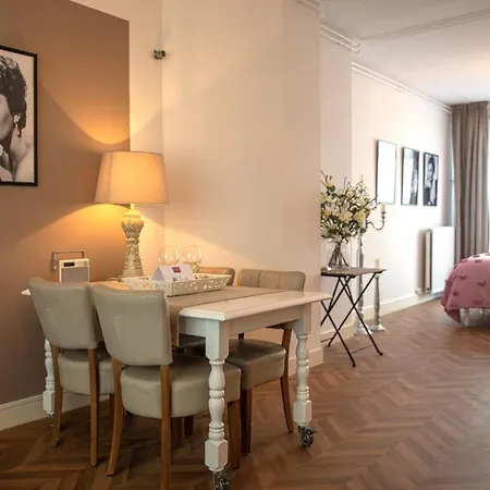 Casa - Luxueus Compleet In Hippe Buurt Vlakbij Centrum Lägenhet